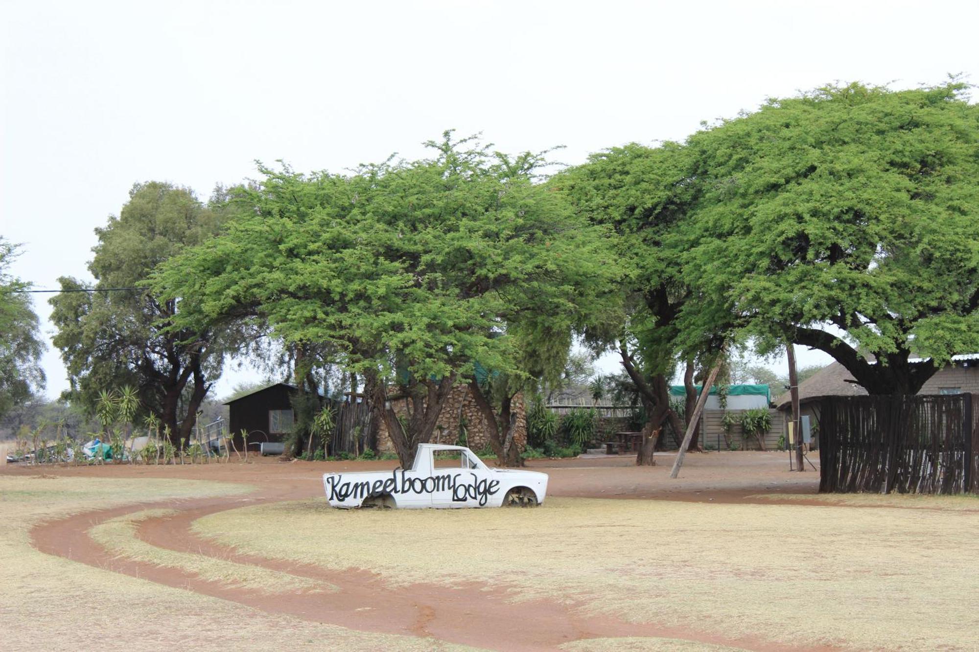 Kameelboom Lodge Vryburg Buitenkant foto